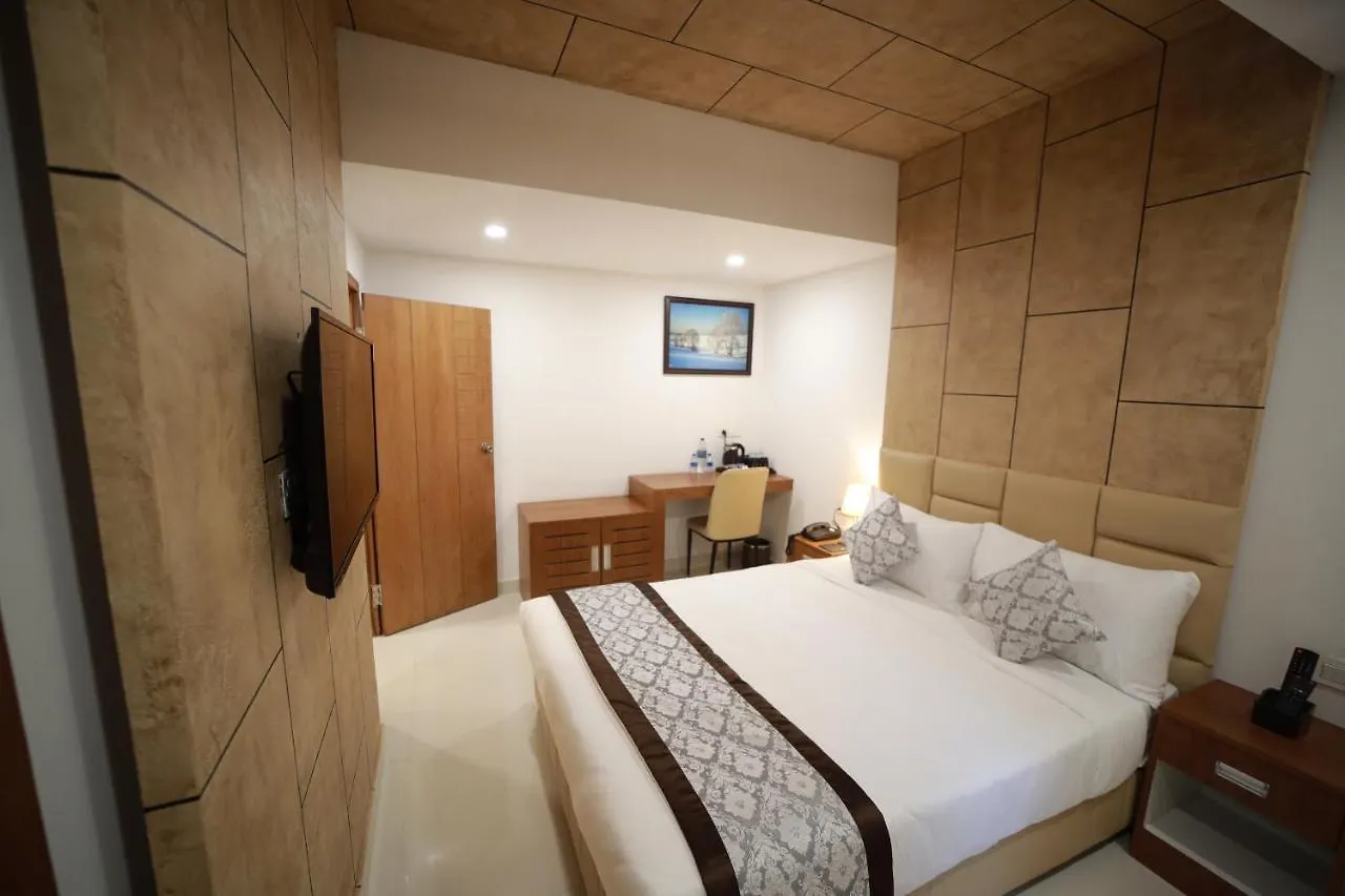 فندق Royal Residency Kannangad الهند